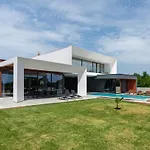 Amazing In Linjan With Wifi And 4 Bedrooms ヴィラ *