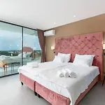 Amazing In Linjan With Wifi And 4 Bedrooms ヴィラ