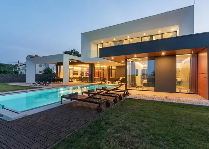 Amazing In Linjan With Wifi And 4 Bedrooms